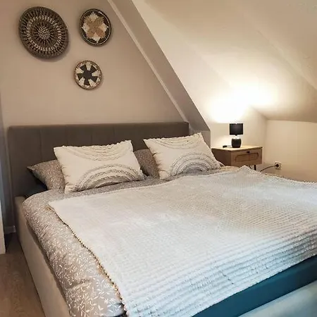 Apartmán Stylische Altstadtwohnung - Netflix - Smart Tv - Schlafsofa Fuer 3 Personen *