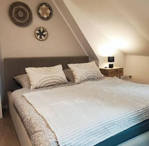 Daire Stylische Altstadtwohnung - Netflix - Smart Tv - Schlafsofa Fuer 3 Personen *